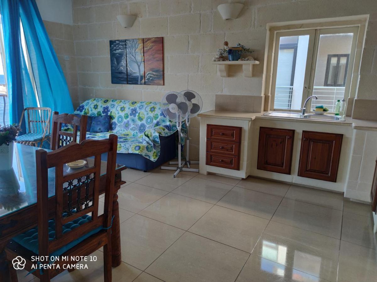 Seafront Two Bedroomed Apartment In Marsalforn Εξωτερικό φωτογραφία